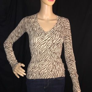 EXPRESS Zebra Top
